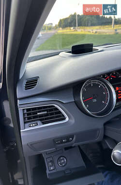 Седан Peugeot 508 2012 в 