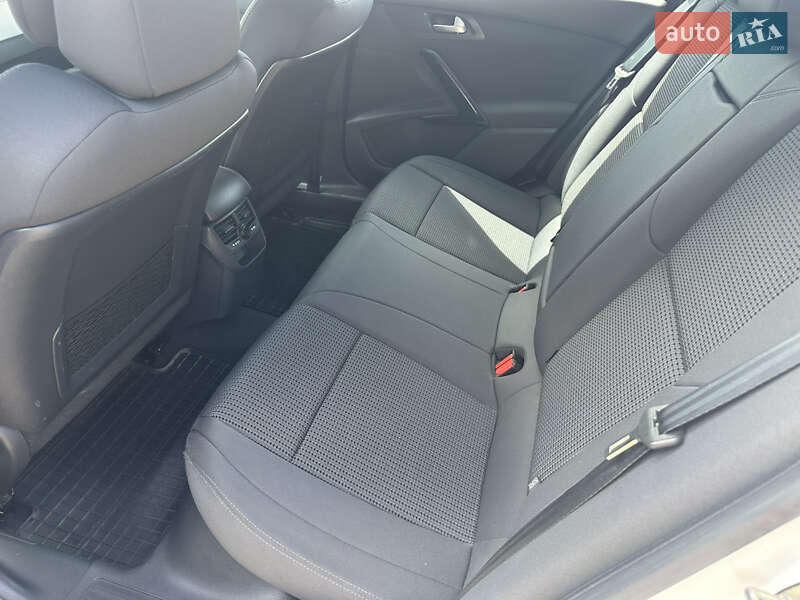 Универсал Peugeot 508 2011 в Радехове
