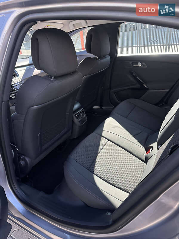 Седан Peugeot 508 2014 в Львове