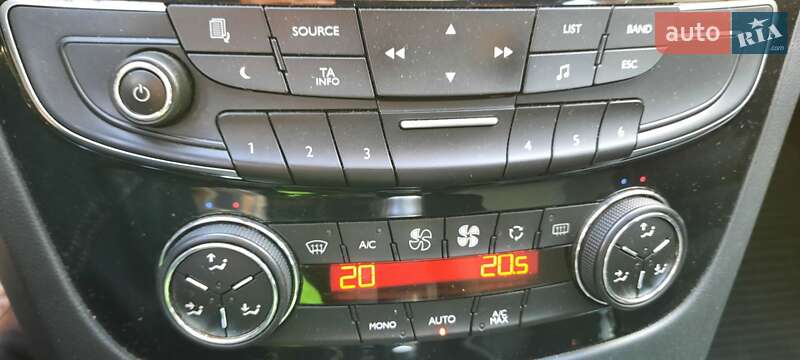 Седан Peugeot 508 2012 в Чернівцях