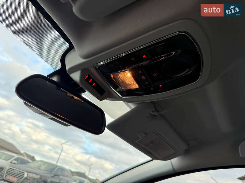 Седан Peugeot 508 2014 в Стрию