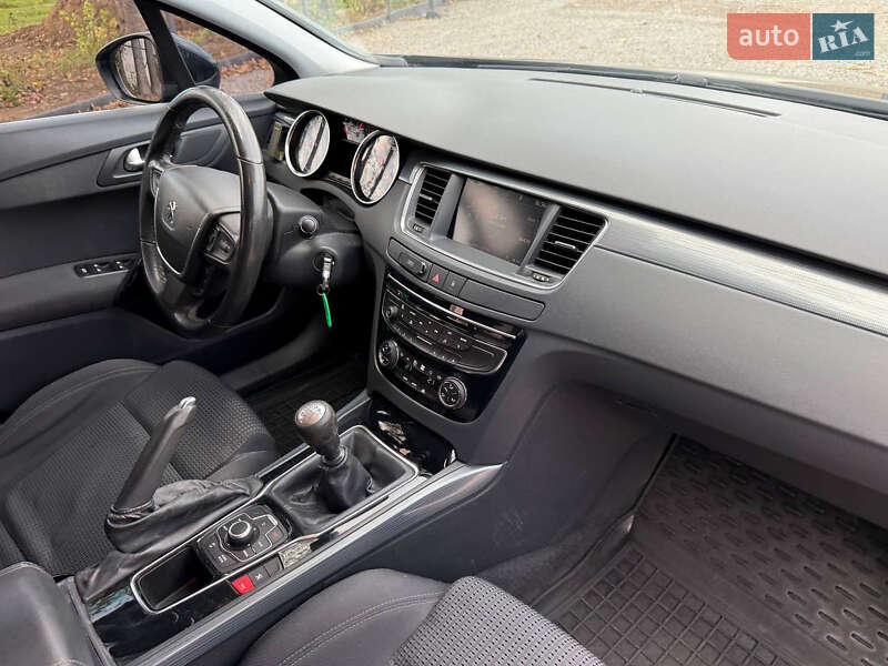 Седан Peugeot 508 2014 в Стрию