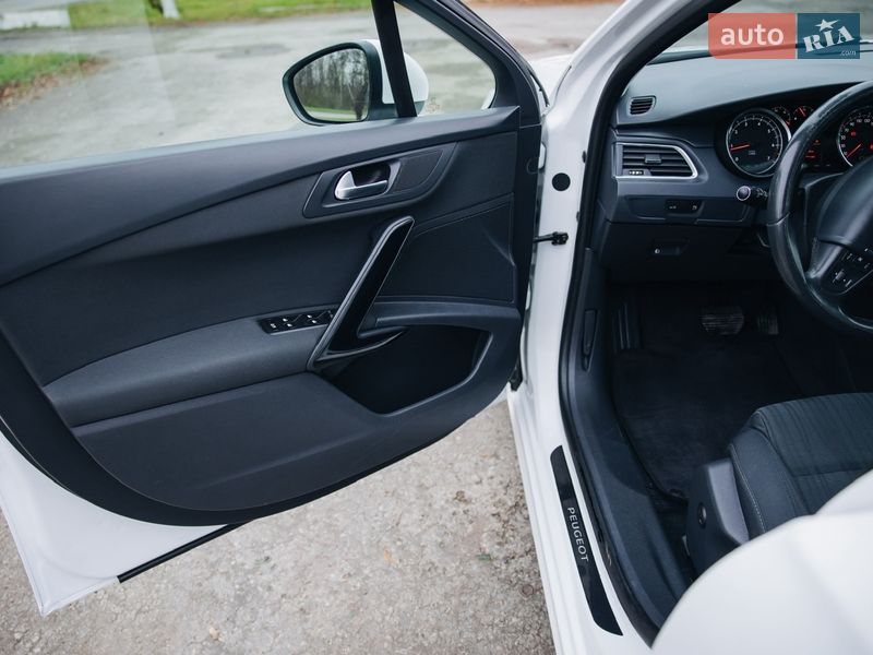 Седан Peugeot 508 2011 в Бучаче