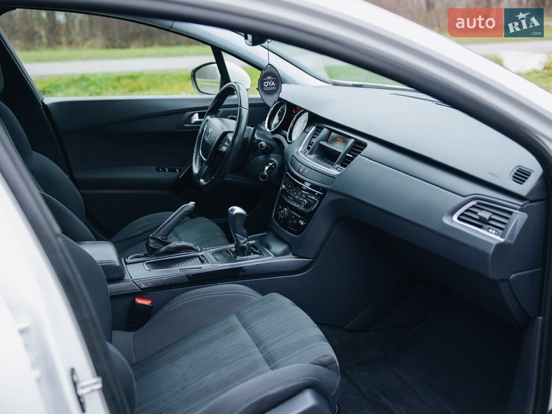 Седан Peugeot 508 2011 в Бучаче