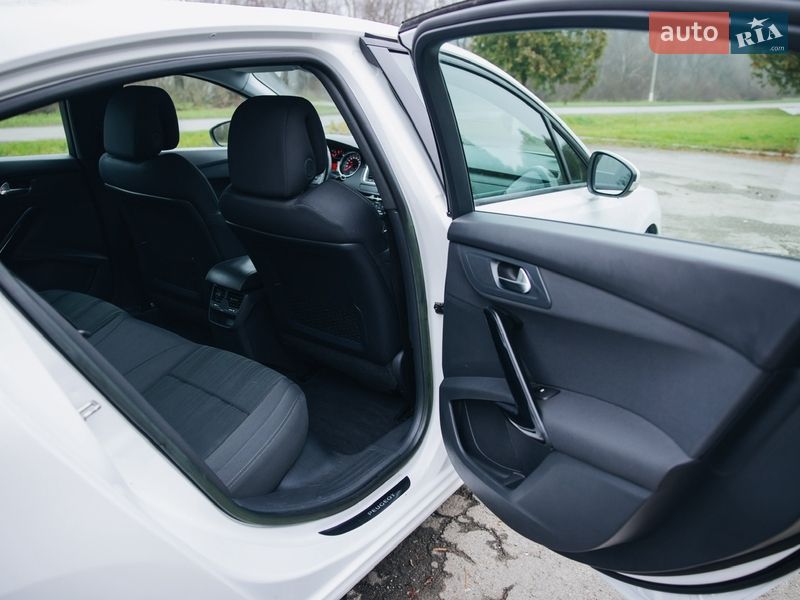 Седан Peugeot 508 2011 в Бучаче