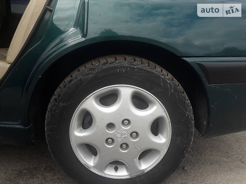 Седан Peugeot 605 1998 в Луцьку