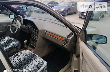 Седан Peugeot 605 1992 в 