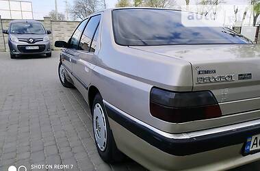 Седан Peugeot 605 1992 в 