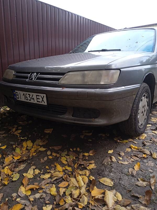 Peugeot 605