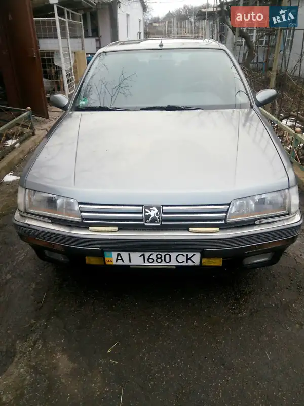 Peugeot 605