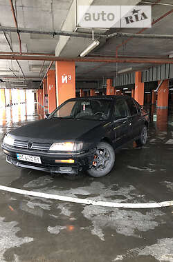 Седан Peugeot 605 1990 в Львове
