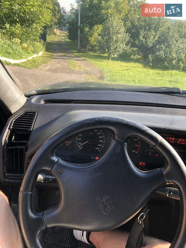 Седан Peugeot 605 1990 в Луцьку