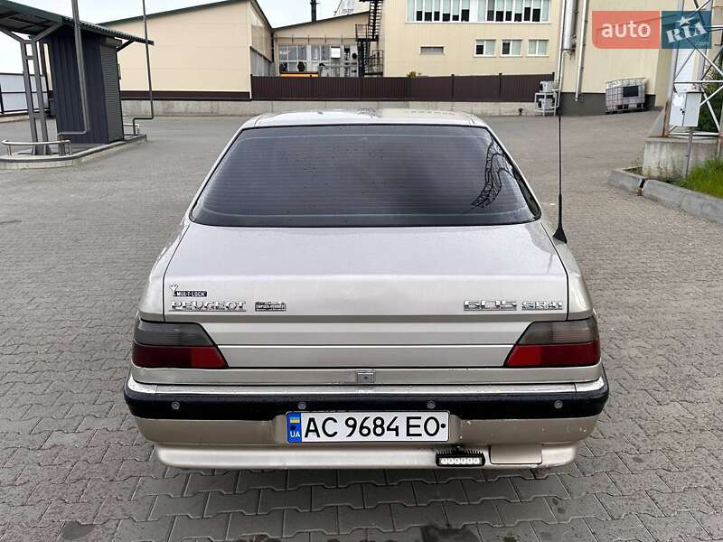 Седан Peugeot 605 1992 в Рожище