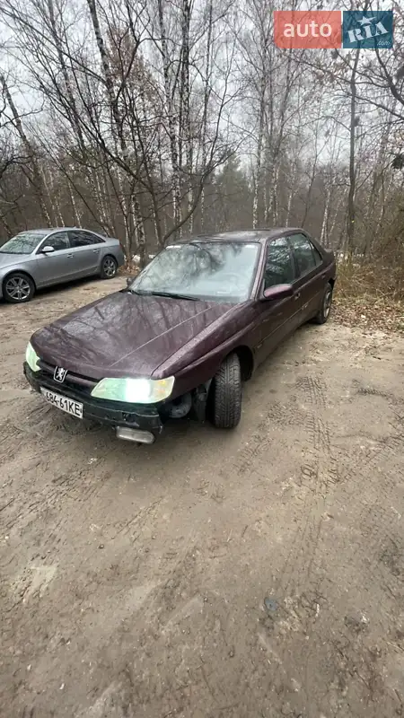 Peugeot 605