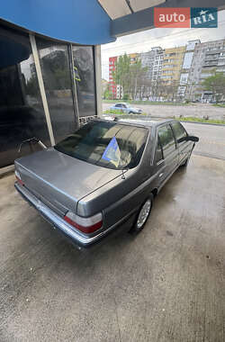 Седан Peugeot 605 1990 в 