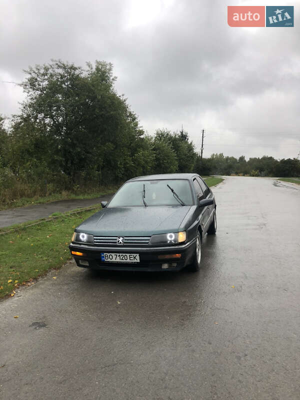 Седан Peugeot 605 1993 в 