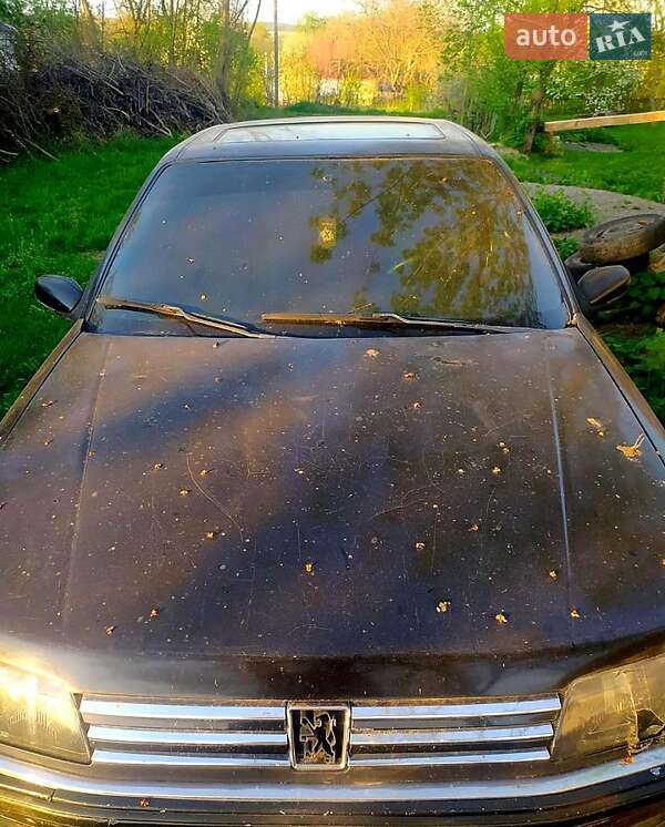 Седан Peugeot 605 1990 в Богуславе