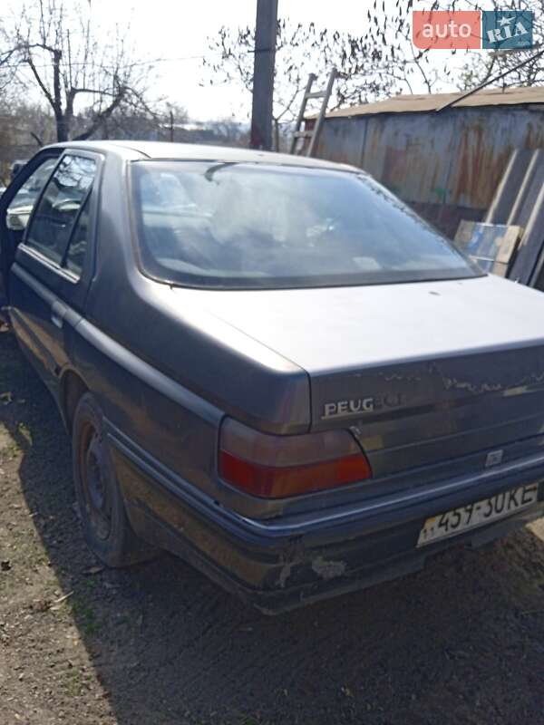 Седан Peugeot 605 1990 в Черкасах