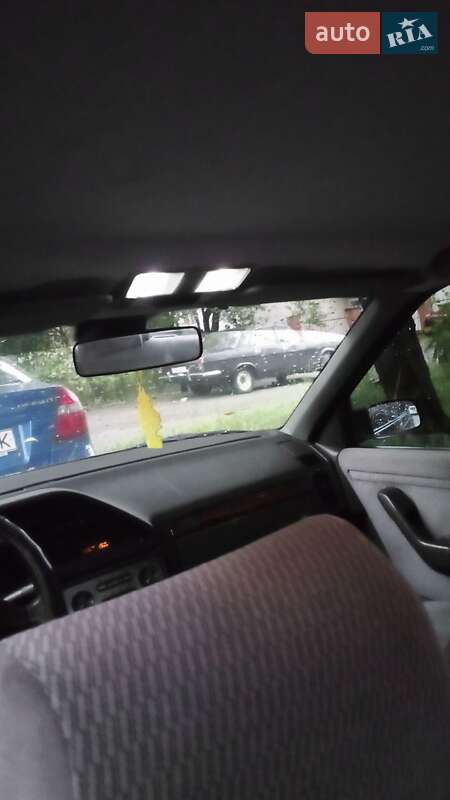 Седан Peugeot 605 1998 в Львові