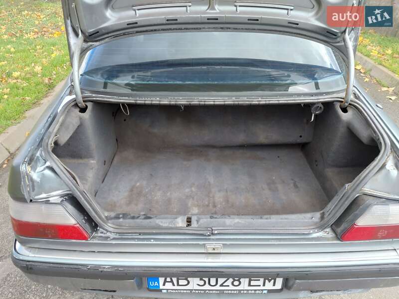 Седан Peugeot 605 1991 в Сквирі