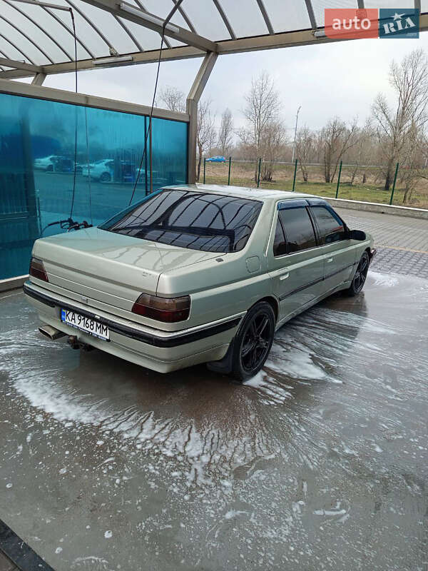 Peugeot 605 1990