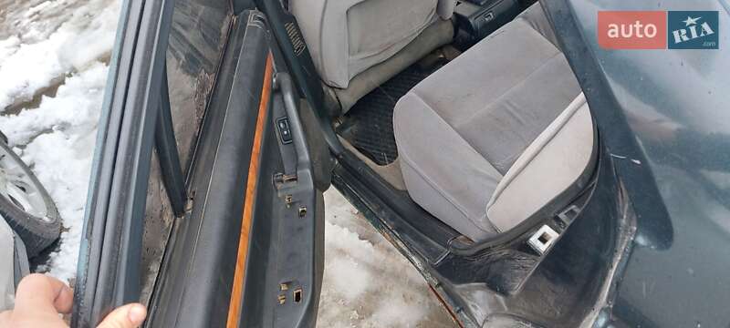 Седан Peugeot 605 1991 в Львове