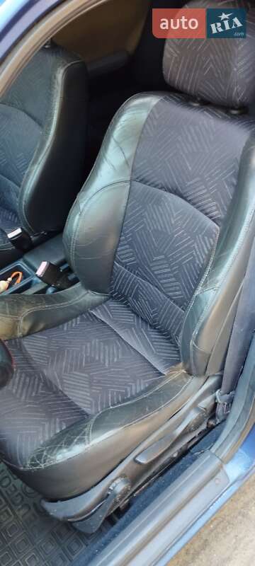 Седан Peugeot 605 1990 в Славуті