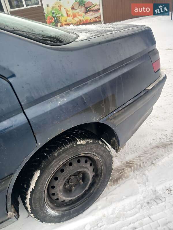 Седан Peugeot 605 1990 в Житомире