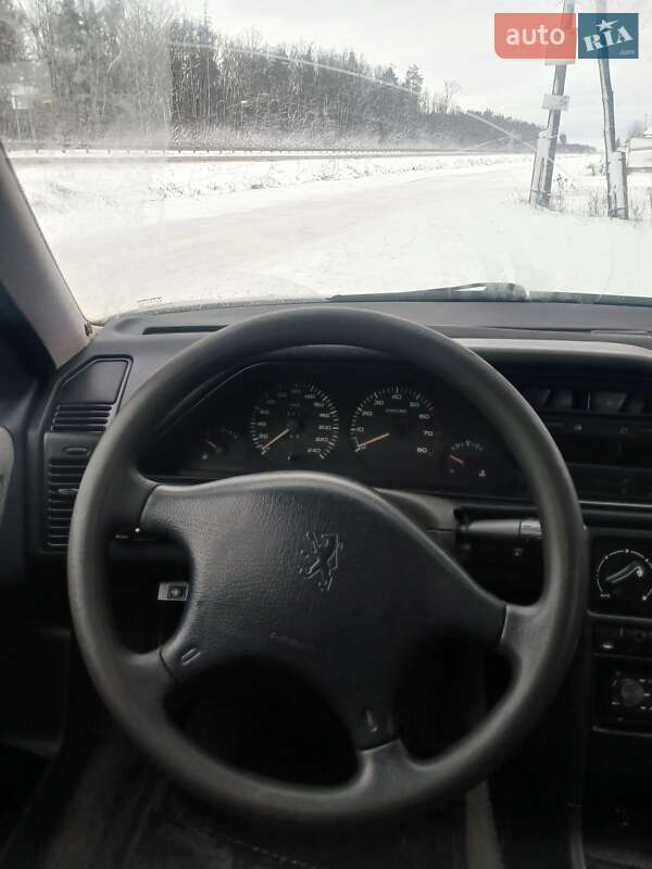 Седан Peugeot 605 1990 в Житомире