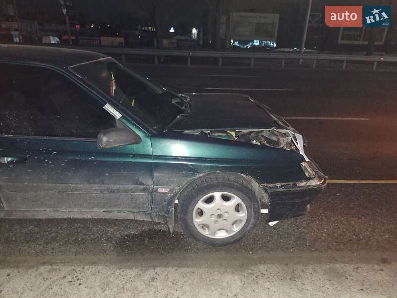 Седан Peugeot 605 1998 в Киеве
