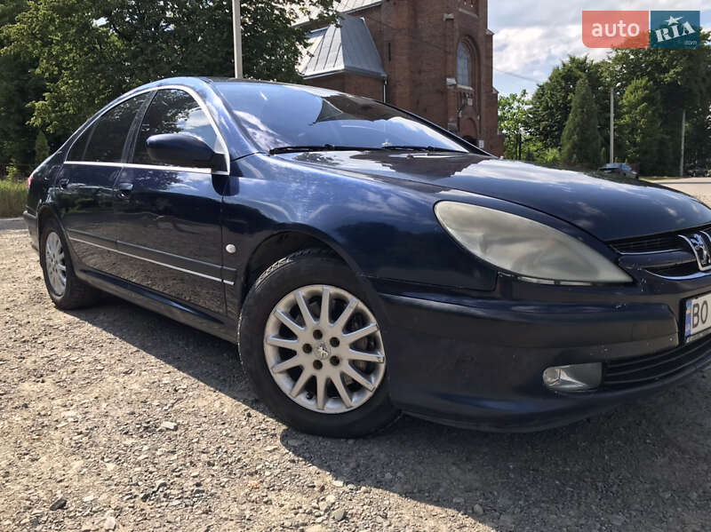 Седан Peugeot 607 2002 в Отинії