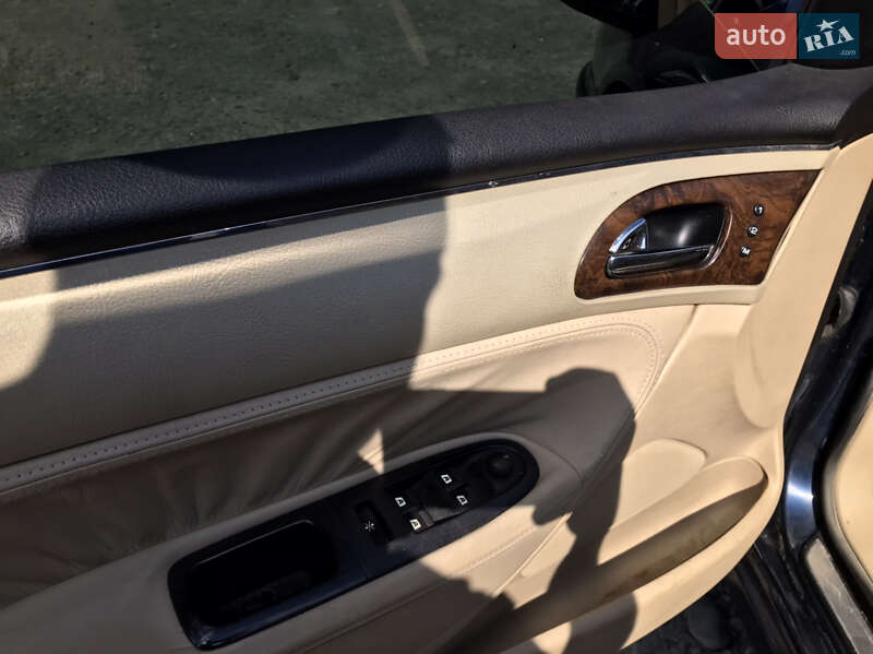 Седан Peugeot 607 2002 в Отинії