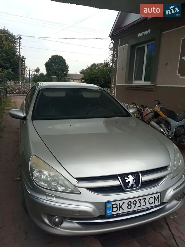 Peugeot 607