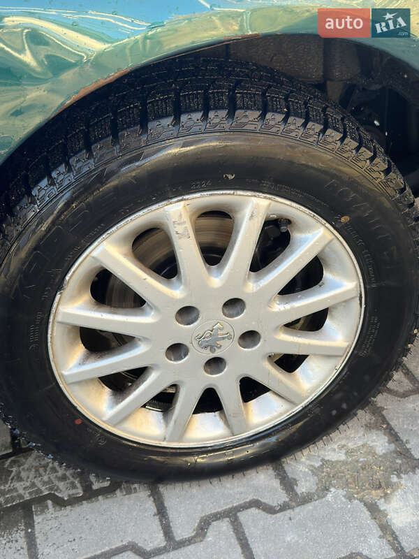 Седан Peugeot 607 2003 в Львове