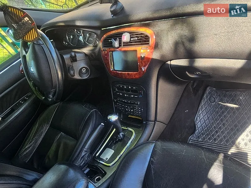 Peugeot 607 2005
