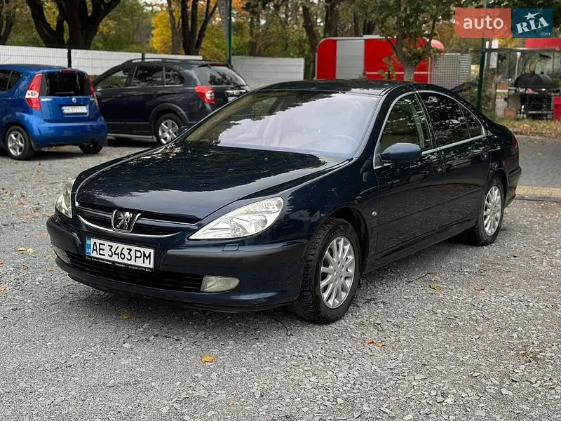 Peugeot 607 2002