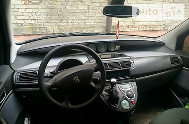 Седан Peugeot 807 2003 в Ровно