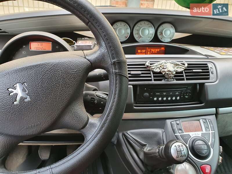 Минивэн Peugeot 807 2006 в Сумах