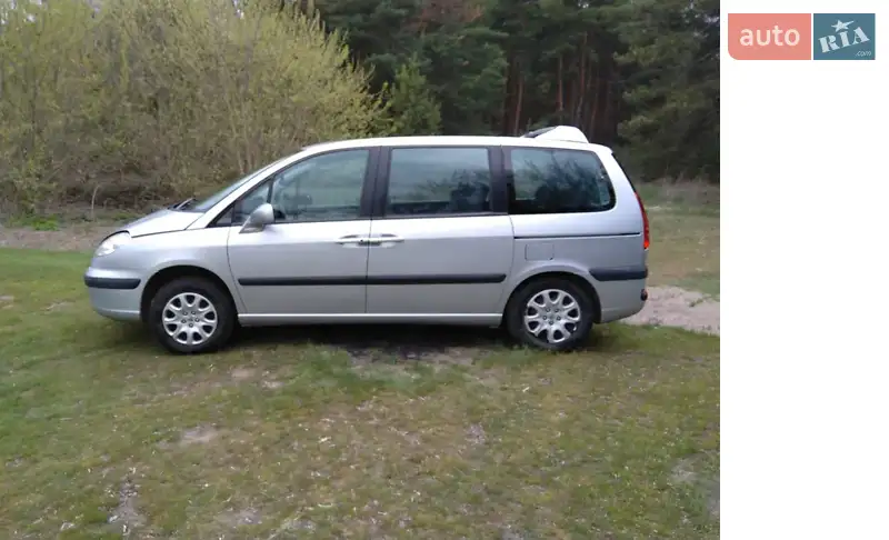 Peugeot 807 2003