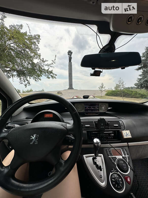 Минивэн Peugeot 807 2011 в Житомире