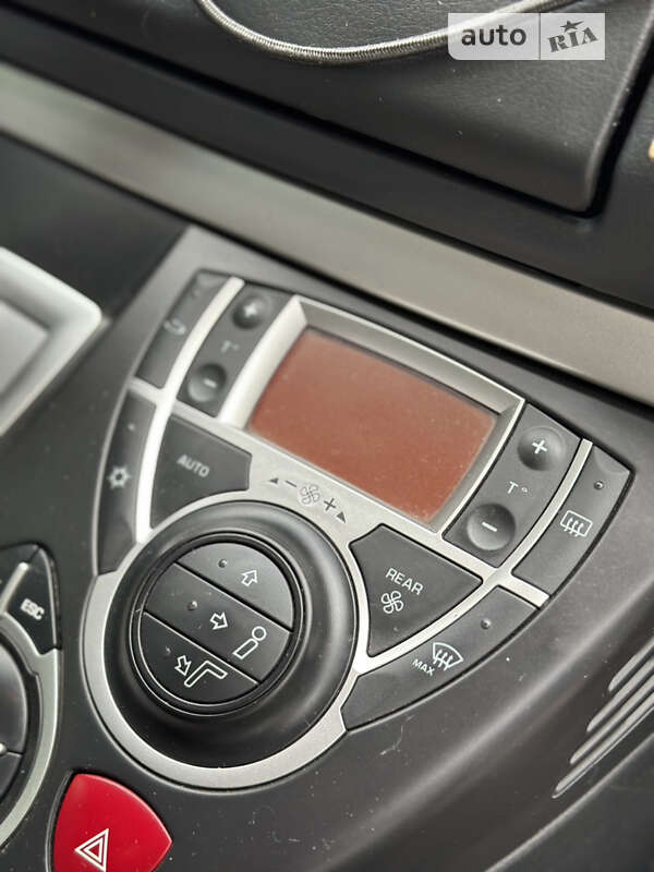 Минивэн Peugeot 807 2011 в Житомире