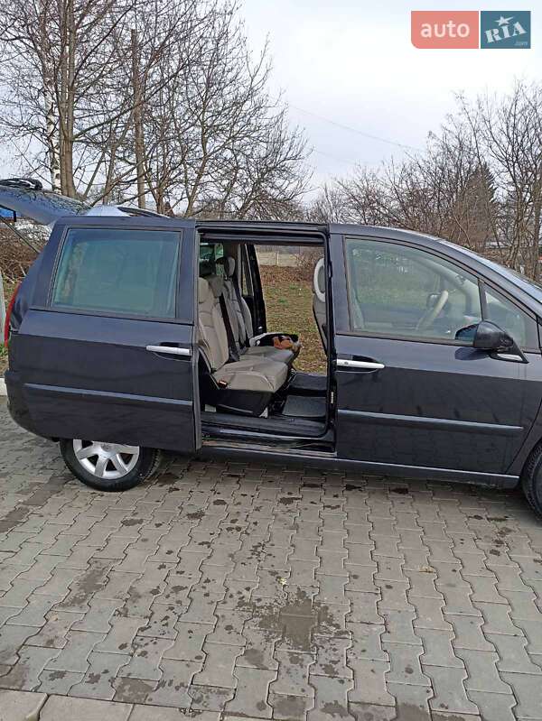 Минивэн Peugeot 807 2007 в Черновцах