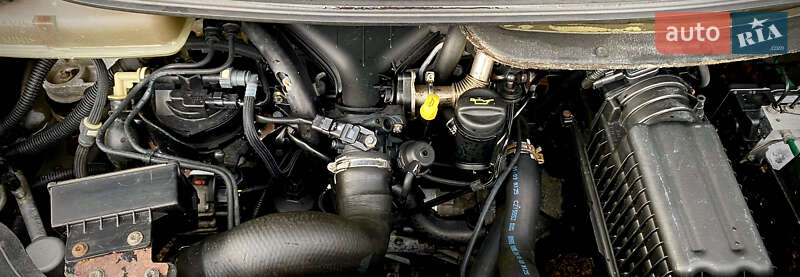 Мінівен Peugeot 807 2007 в Хусті