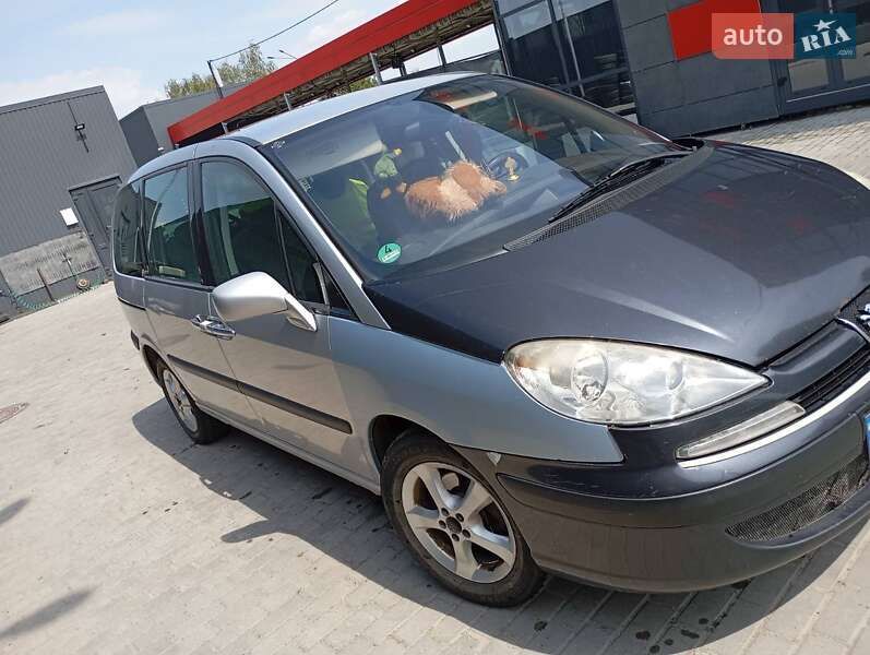 Минивэн Peugeot 807 2003 в Ровно