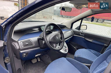 Минивэн Peugeot 807 2004 в 