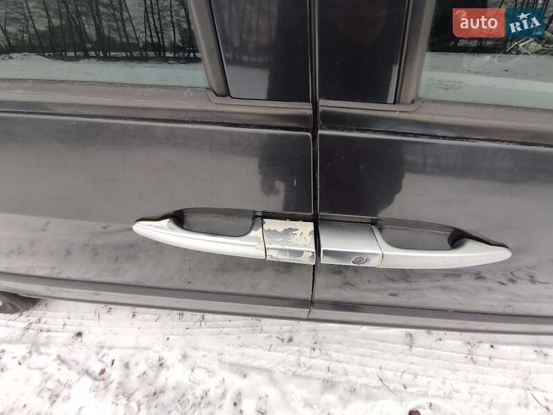 Мінівен Peugeot 807 2005 в Гнівані