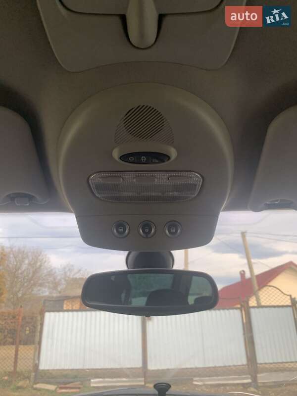 Мінівен Peugeot 807 2004 в Косові фото 12 Мінівен Peugeot 807 2004 в Косові