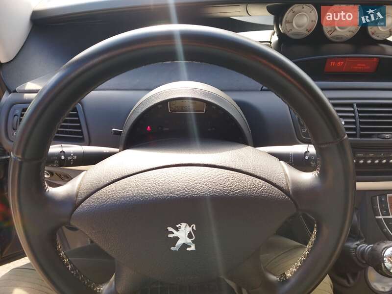 Минивэн Peugeot 807 2010 в Харькове