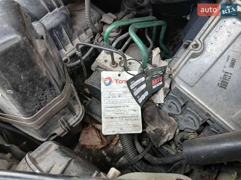 Мінівен Peugeot 807 2005 в Тлумачі