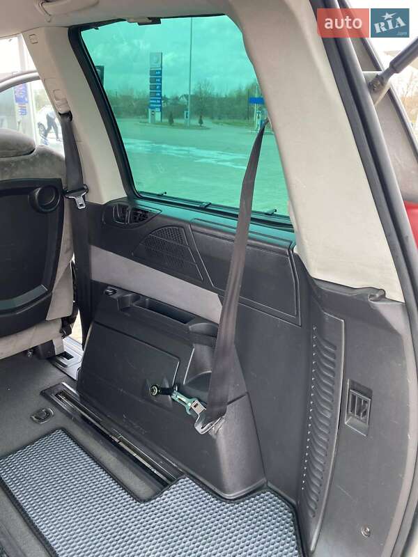 Мінівен Peugeot 807 2005 в Тлумачі